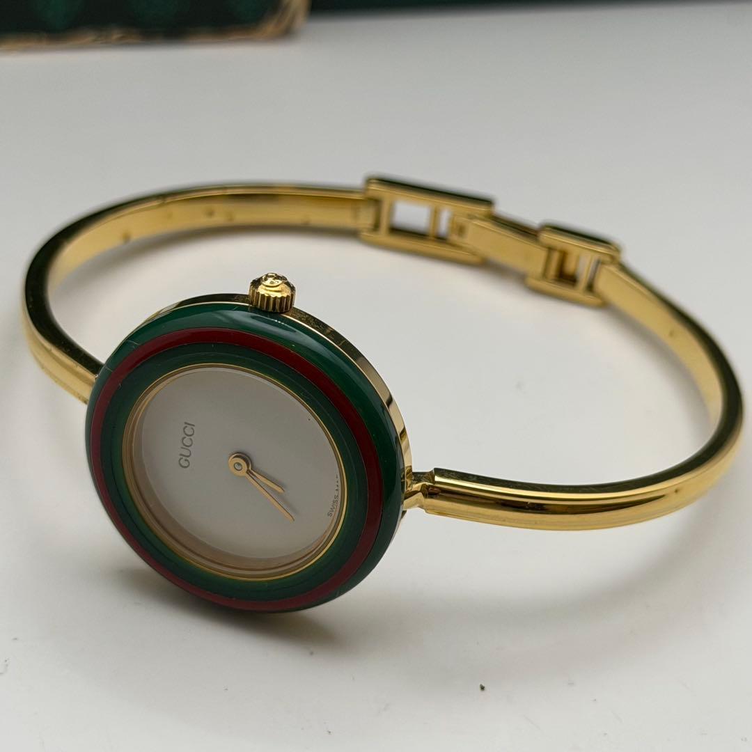 【高騰中】グッチ　チェンジベゼル　クォーツ　箱説保　ベゼル11個付