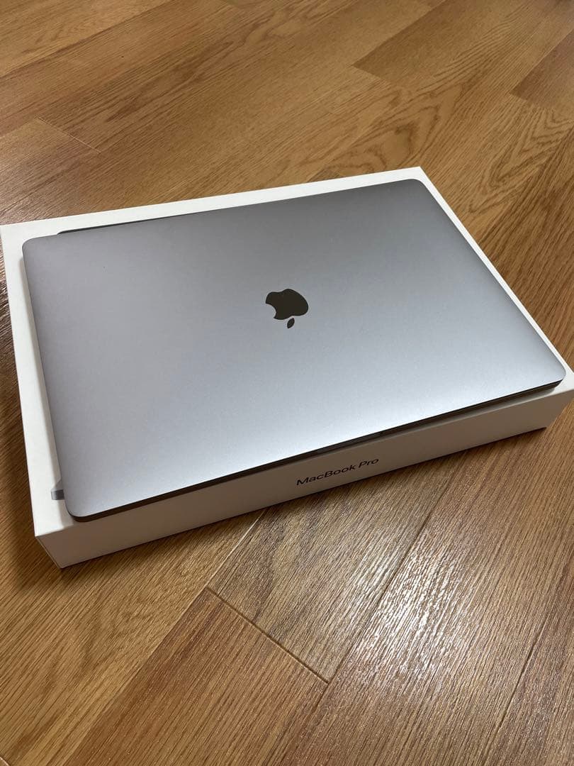 【美品】Macbook Pro 2019 1TB 16インチ