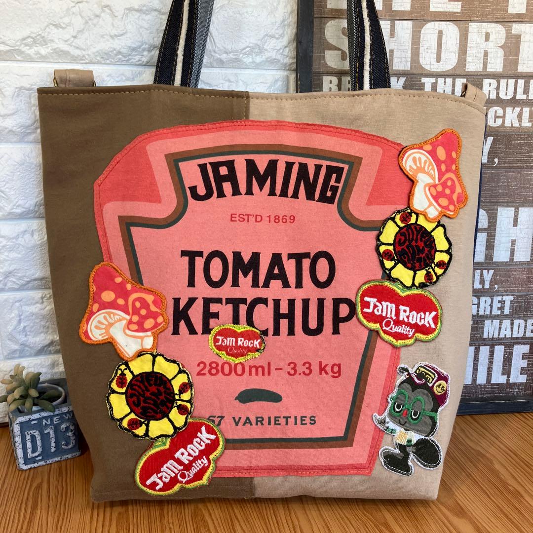 専用です。ハンドメイドバックデニムリメイクパッチワーククッキー＆パグちゃんトート