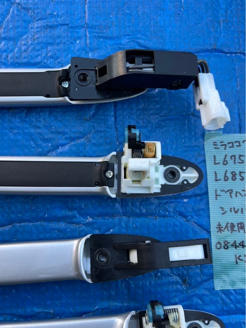 ミラココア　L675S L685S ドアノブ　未使用品 ※フォロー割OK