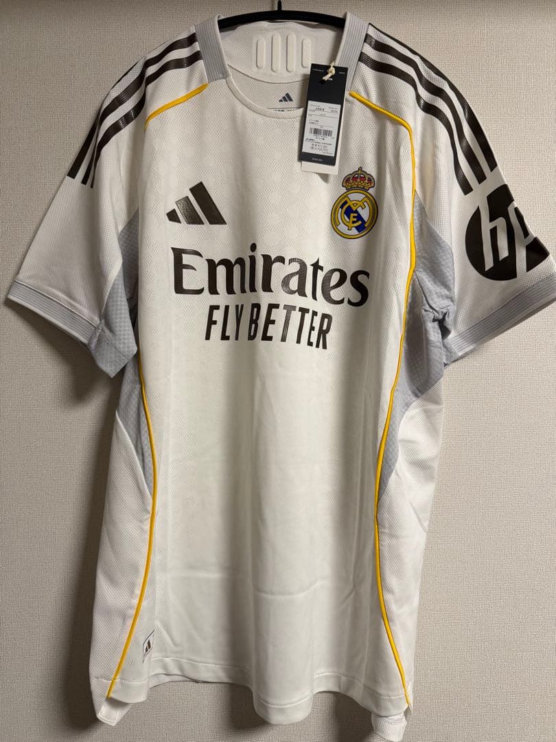 正規品　25-26 レアル・マドリード ホーム オーセンティック ユニフォーム