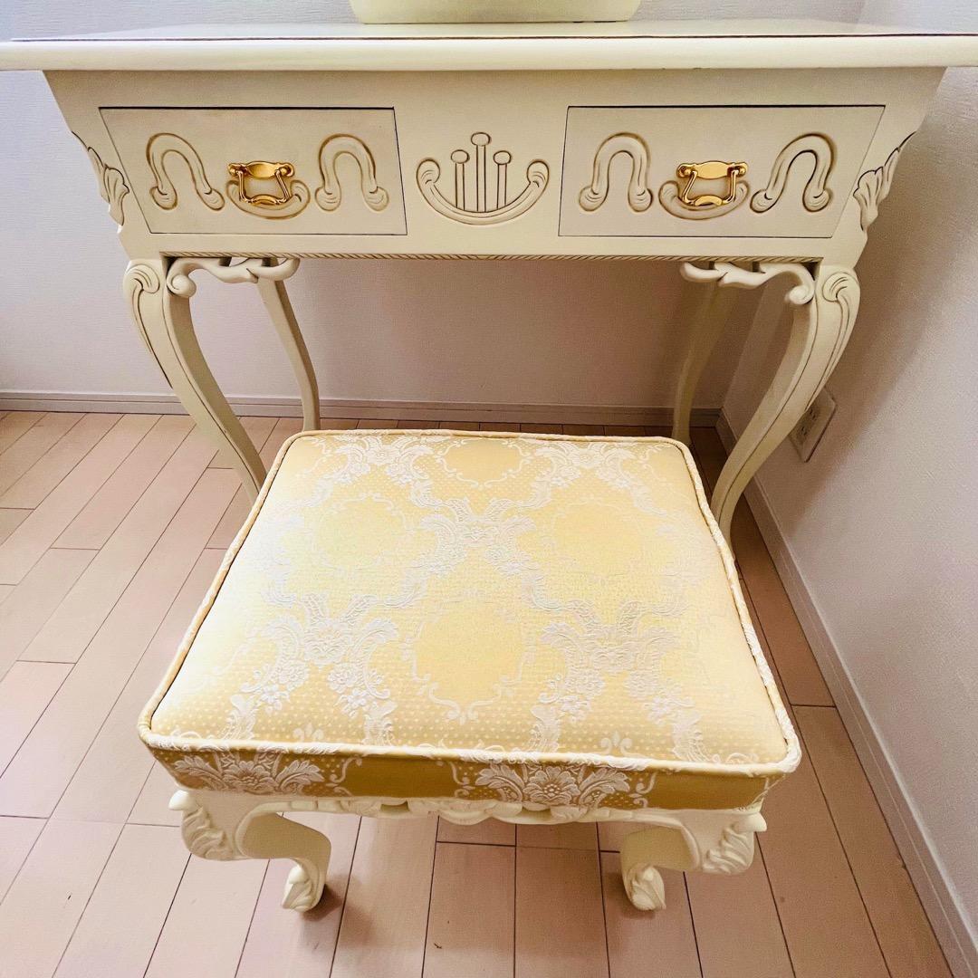 ドレッサー　椅子セット　アンティーク調　三面鏡　ヨーロピアン　猫脚家具　ホワイト