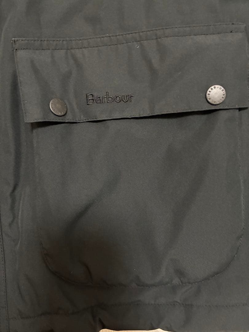 Barbour ナイロンジャケットフーディー