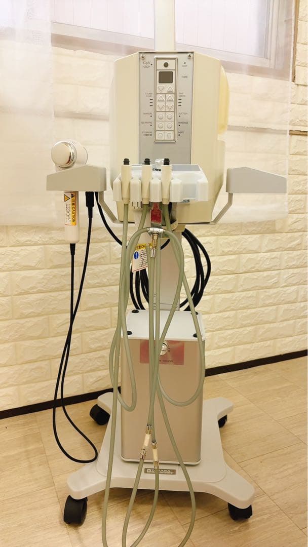 タカラベルモント ノアージュ　美顔器　エステ　器具/業務用フェイシャルスチーマー