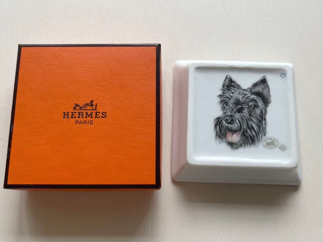 HERMES 灰皿　プレート　イノシシ　スコティッシュテリア