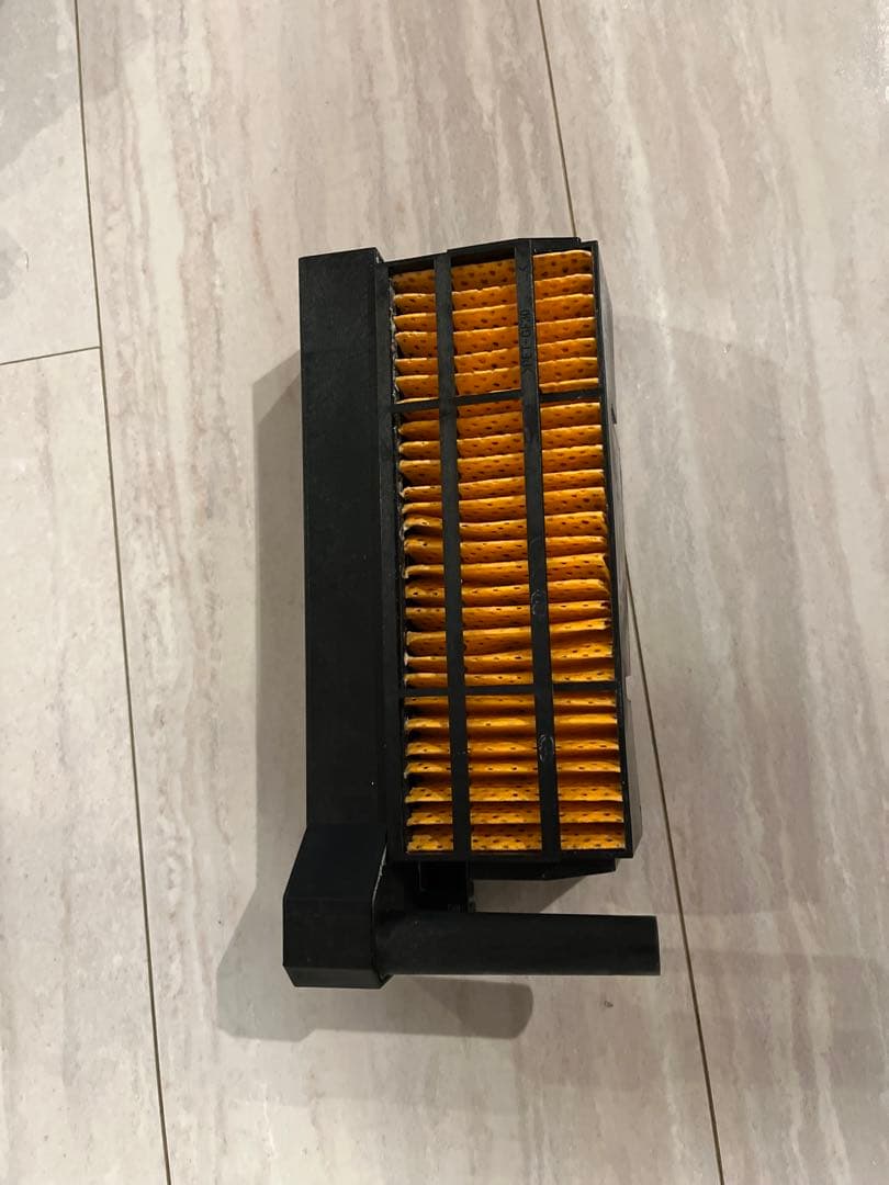 【美品】SHARP加湿機能付きのコンパクトセラミックファンヒーター1200W