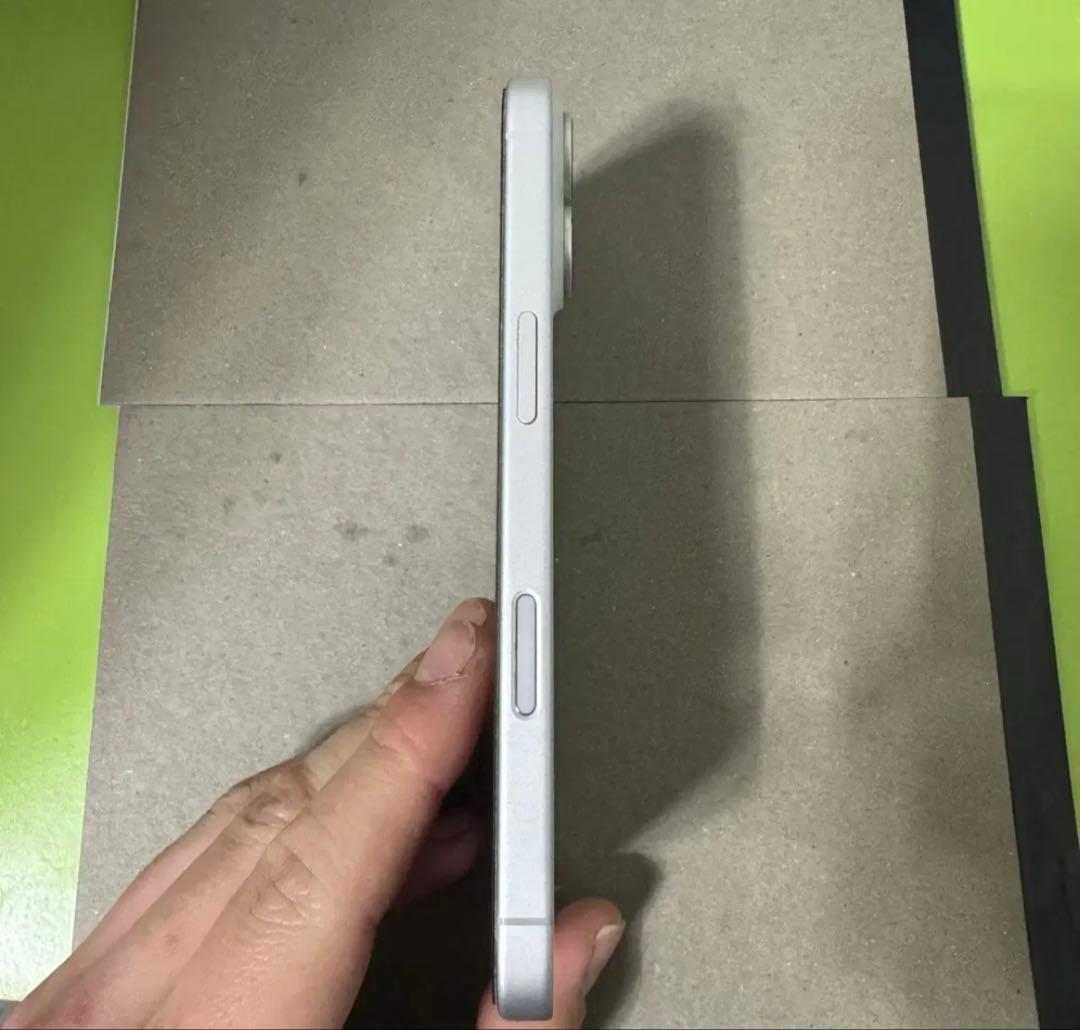 iPhone17 256GB ホワイト simフリー
