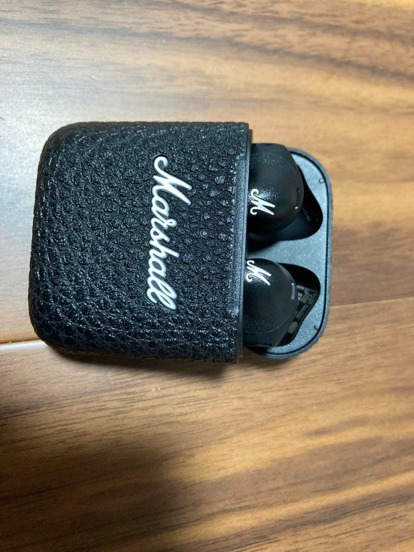 Marshall ワイヤレスイヤホン レザー調ケース