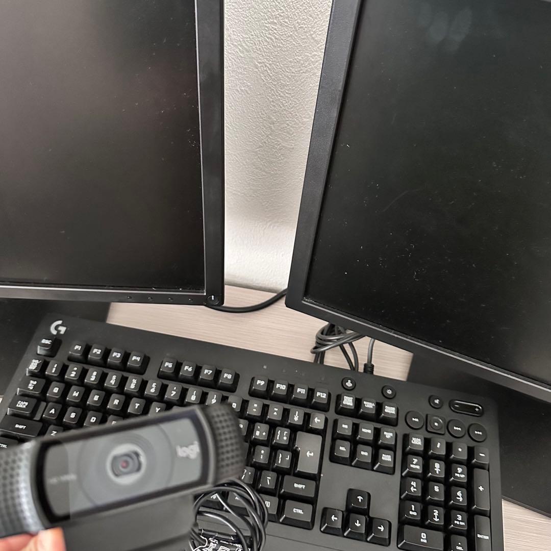 デスクトップ　モニター　キーボード　カメラ　セット