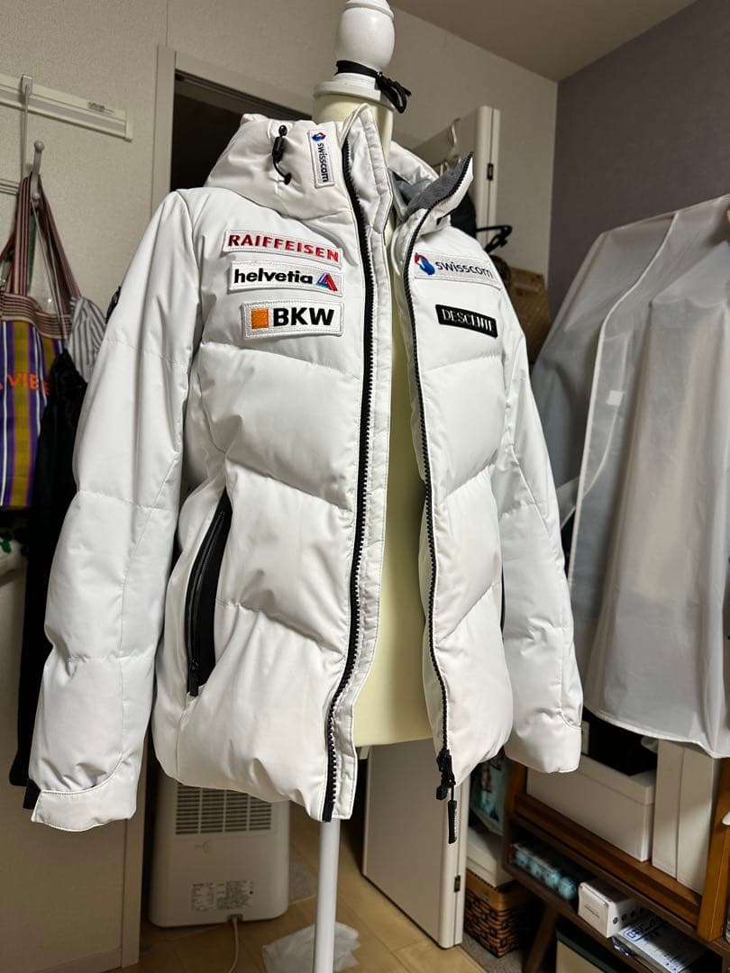 正美品DESCENTE ホワイト スキーウェアダウン