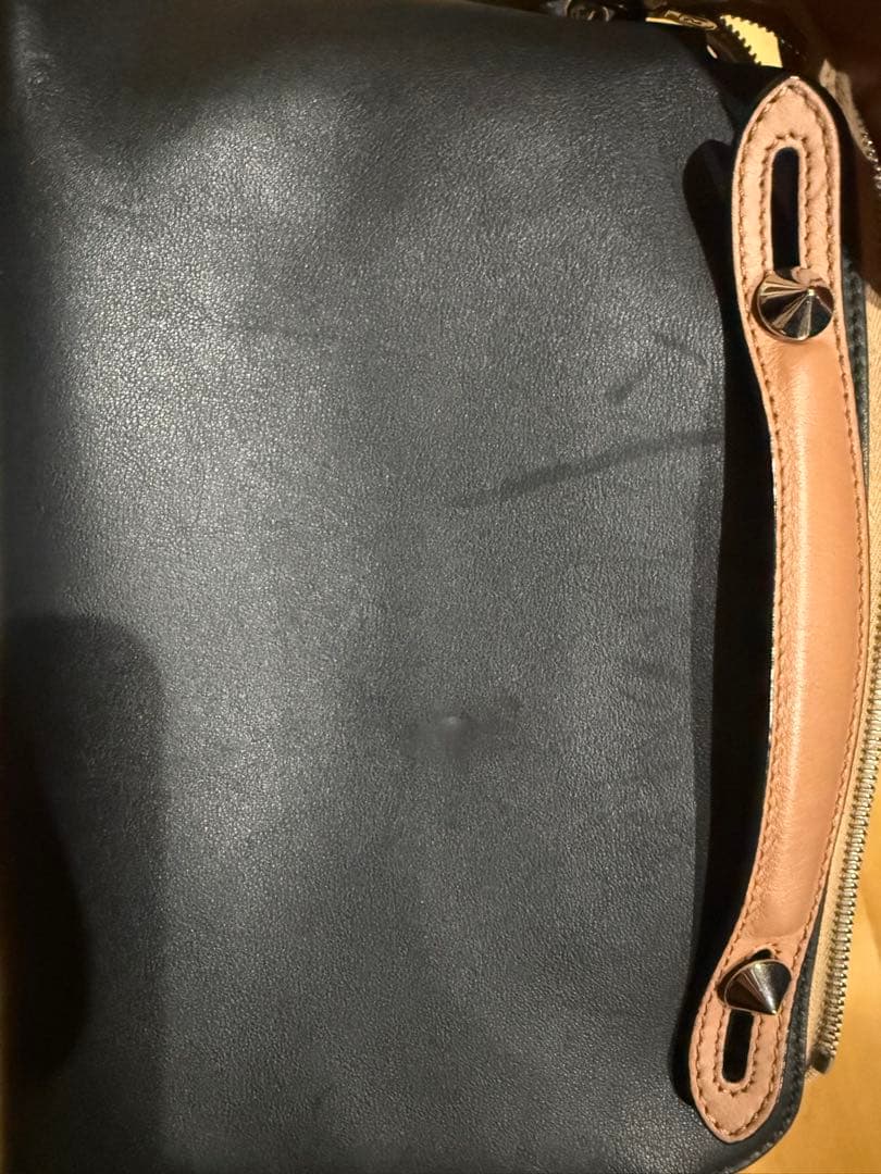 FENDI バイザウェイ ミディアム　ブラック