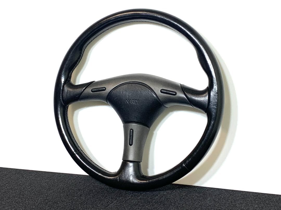 【送料無料・即日発送】NARDI ナルディ ステアリング 36Φ センターパッド