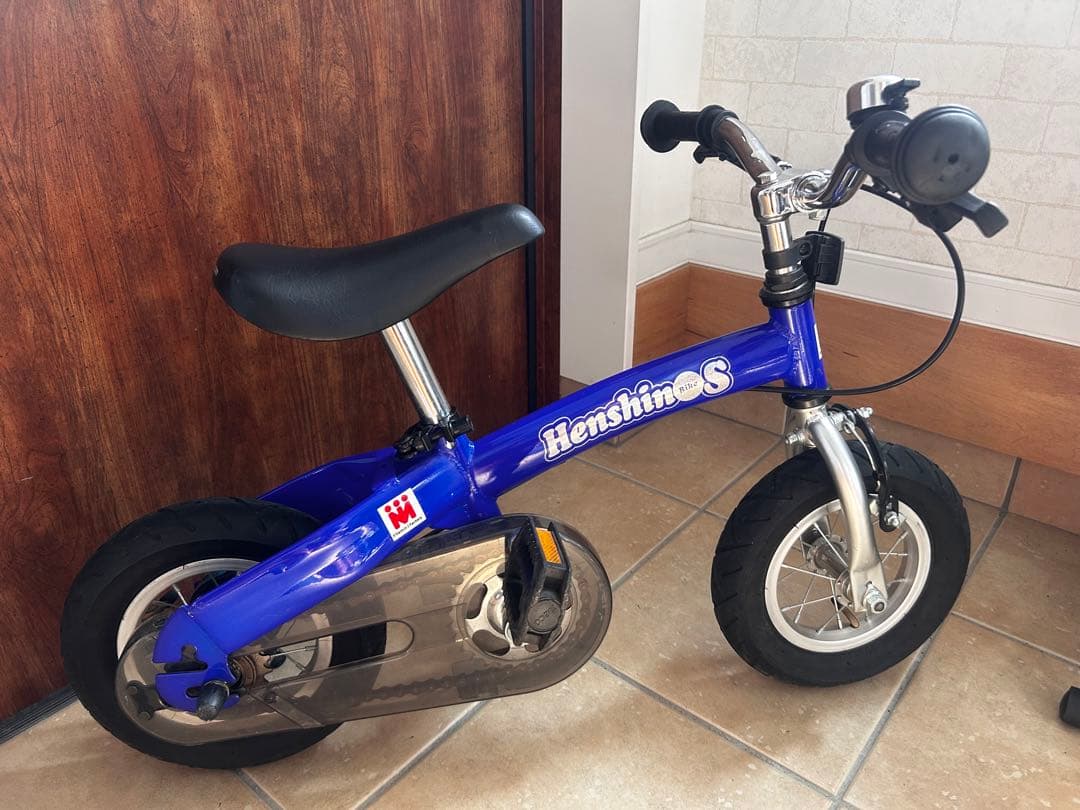 【へんしんバイクS】 ブルー 青 サドル2サイズ、プロテクター付