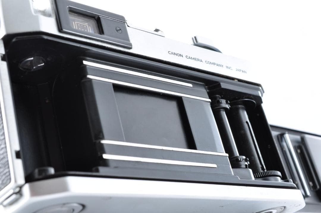 Canon P型 レンジファインダーカメラ レザーケース、露出メーター付き