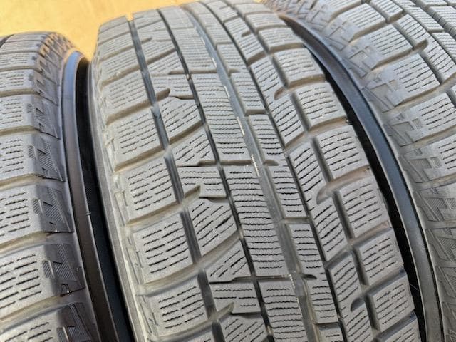 ヤリスクロス C28 セレナ スタッドレスセット 205/65R16 2020年