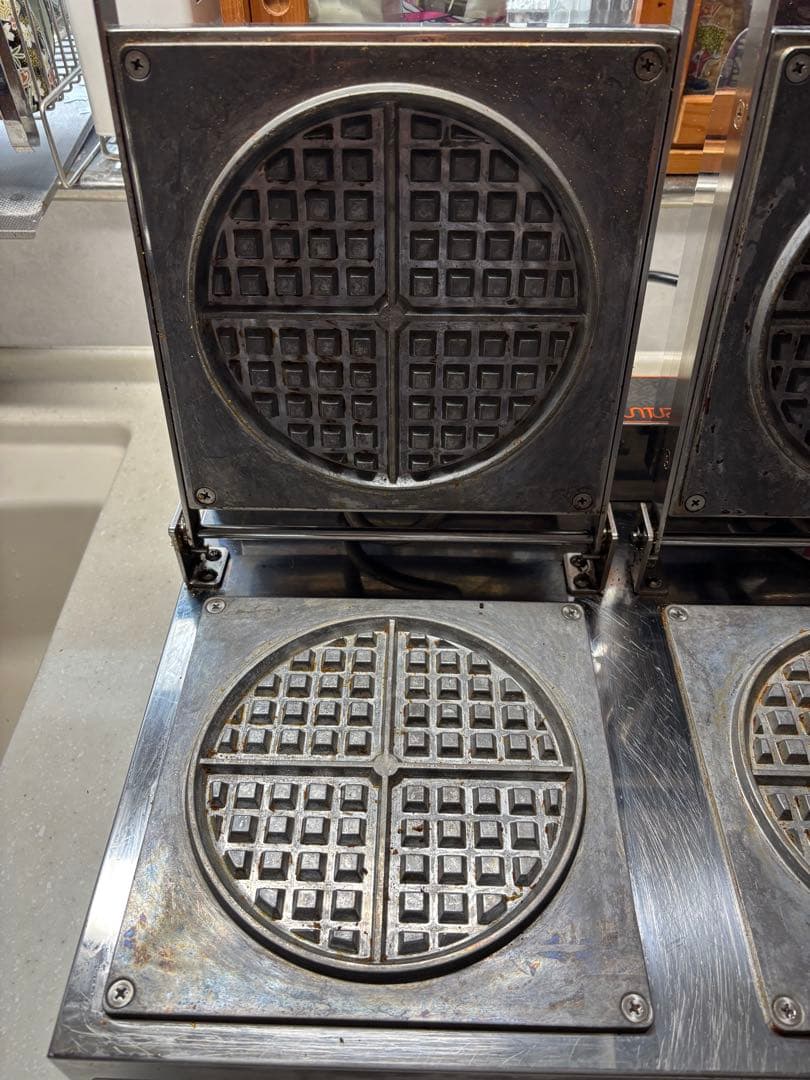 サンテック ホットサンドメーカー 型式 PC-20 ダブルワッフルプレート付き