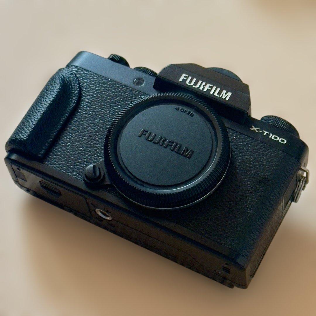 y*y様 FUJIFILM X-T100黒 Viltrox ＋ 7Artisan