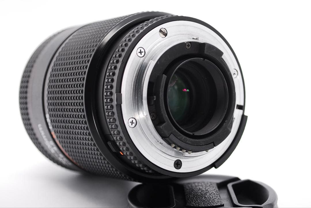 希少CCDセンサー搭載✨深みのある発色✨Nikon D70s✨一眼レフカメラ