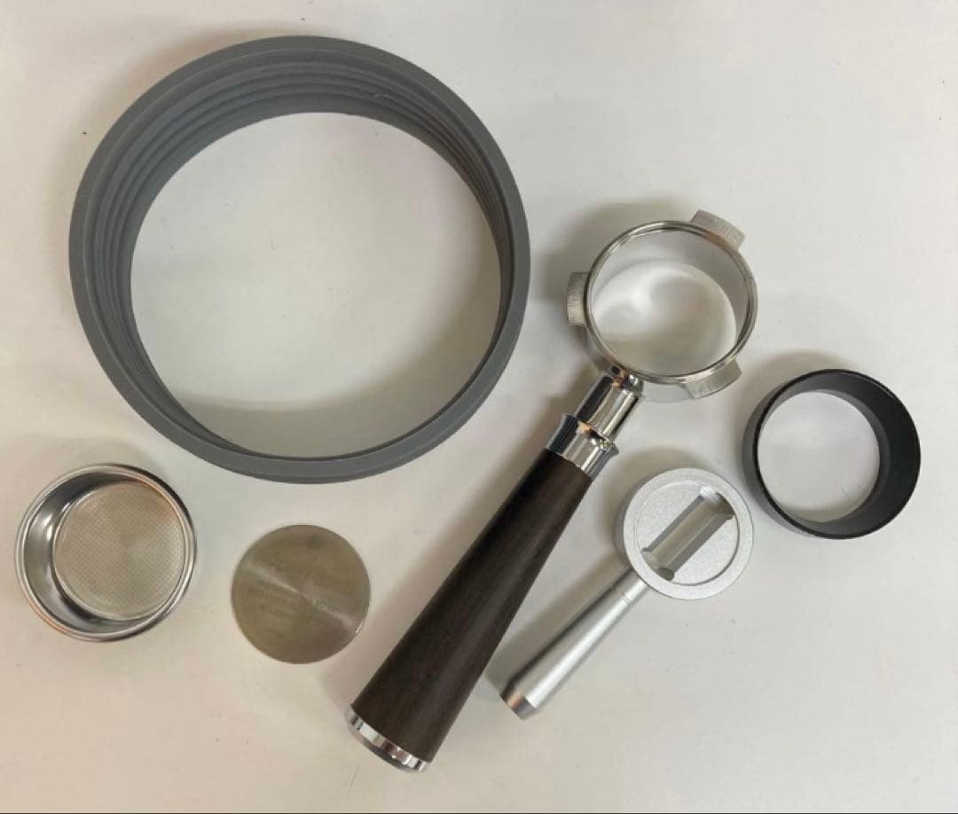 A375-6 Breville BES876エスプレツ ソマシン　220V〜