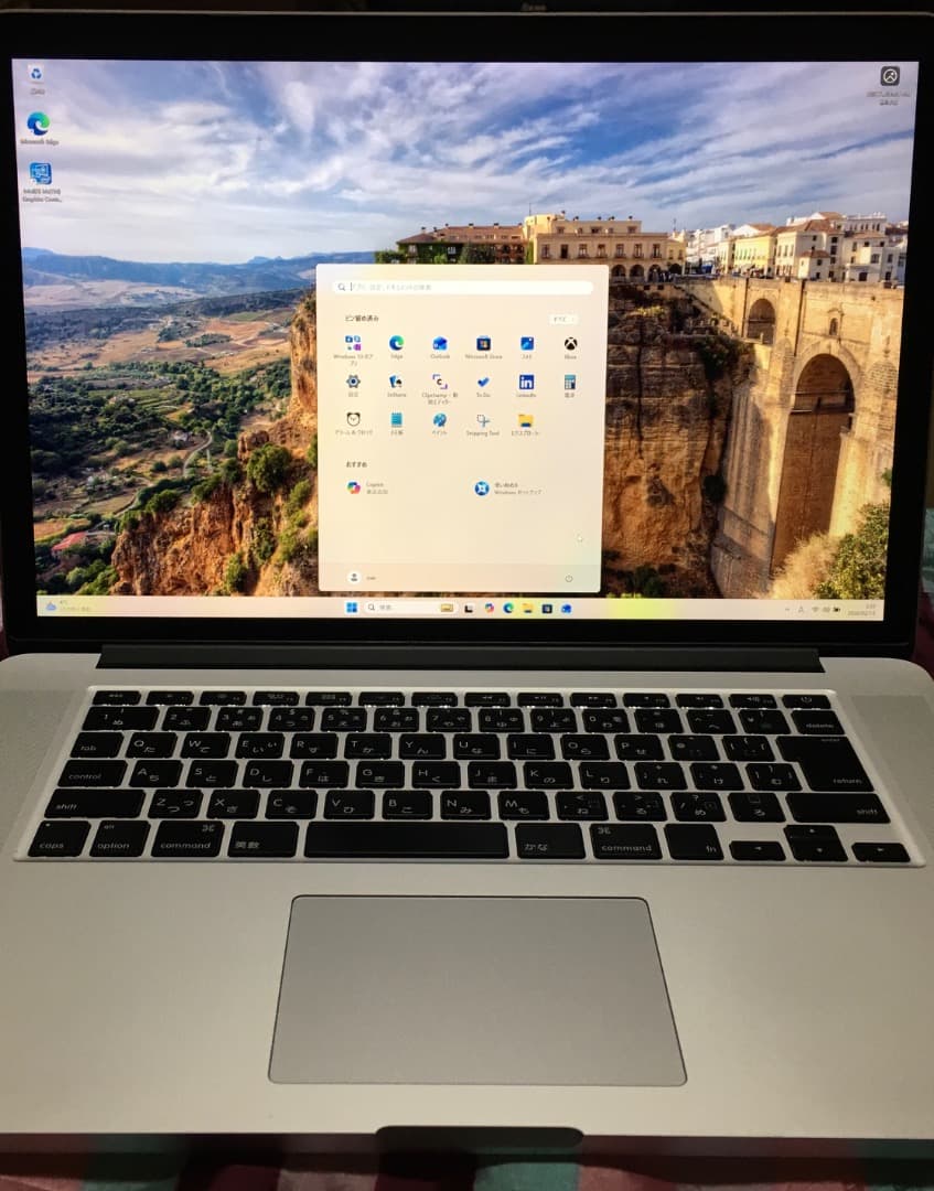 Apple MacBook Pro 15インチ 2015 i7 16GB WIN