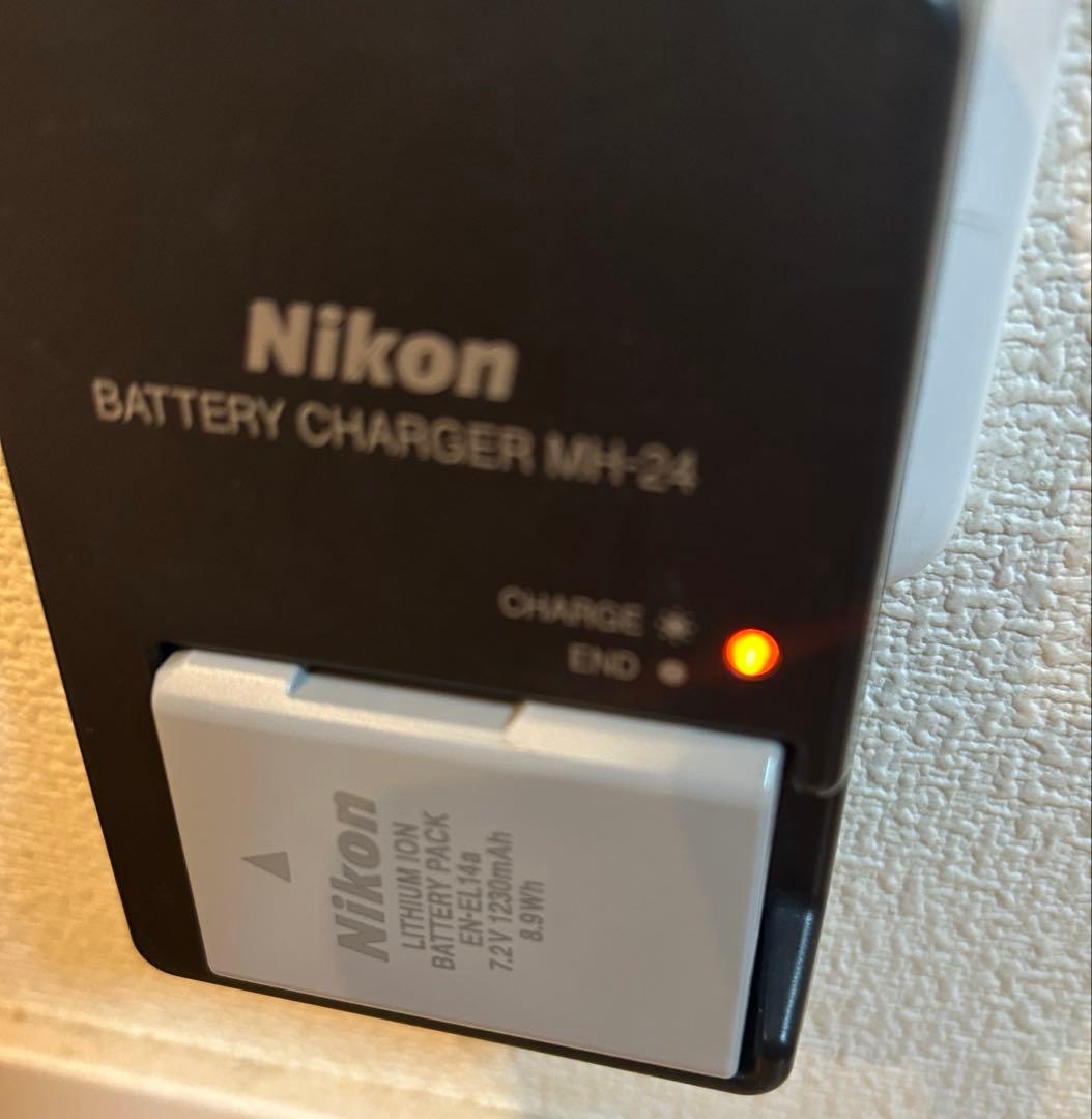 Nikon D3300 カメラ　ニッコールレンズ