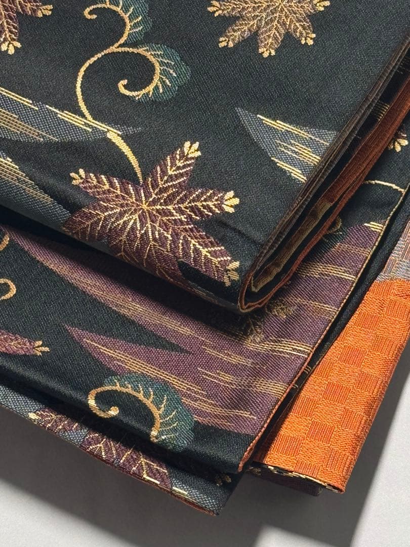 [美品] 長尺　半幅帯　小袋帯　正絹　黒　唐草　カジュアル　小紋　紬　無地