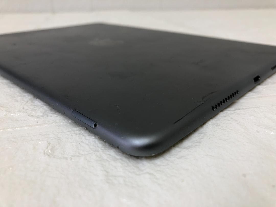 iPad Air 第3世代 64GB スペースグレイ MV0D2J／A