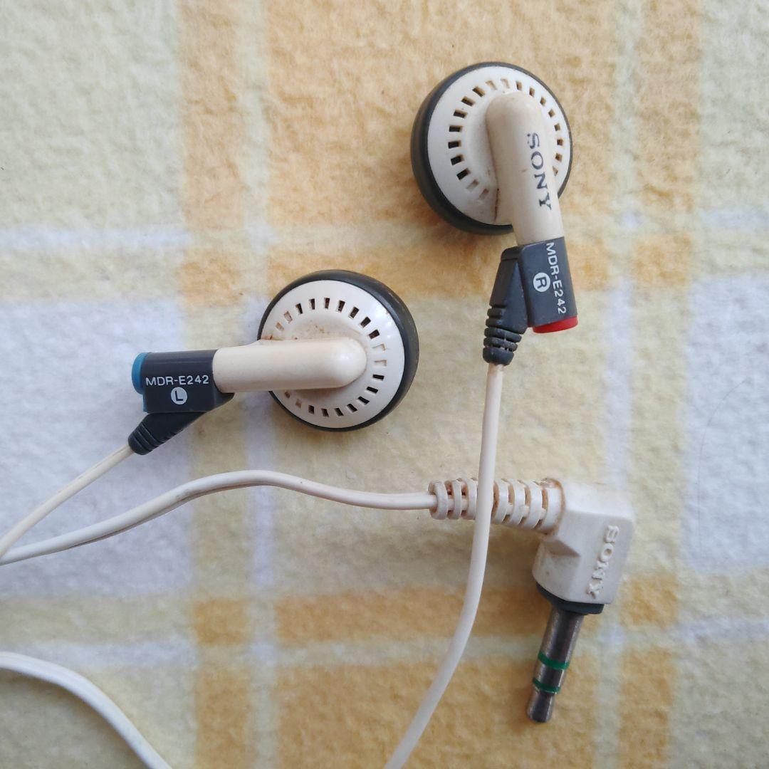 【希少】SONY WM-55 カセットプレーヤー　イヤホンとケース付　ジャンク品