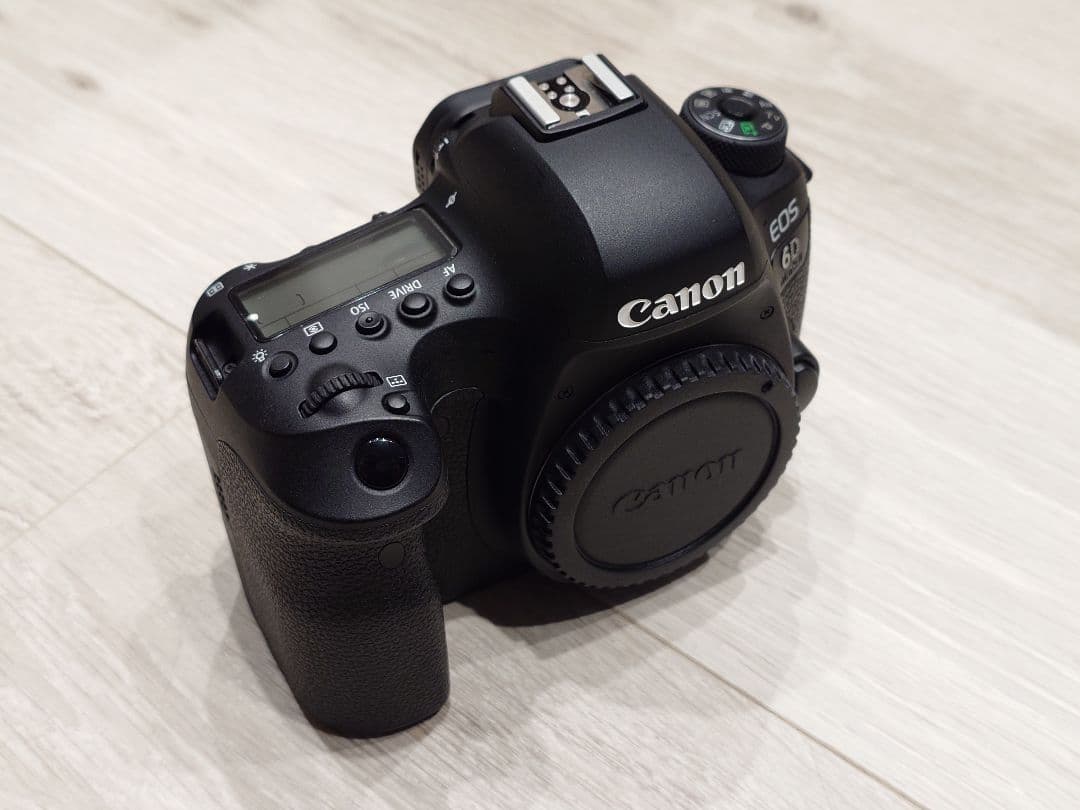 Canon EOS 6D デジタル一眼レフカメラ　値下げ！！