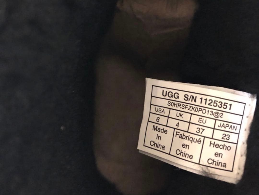 UGG ヒョウ柄 ムートンブーツ　レオパード柄　未使用　箱あり