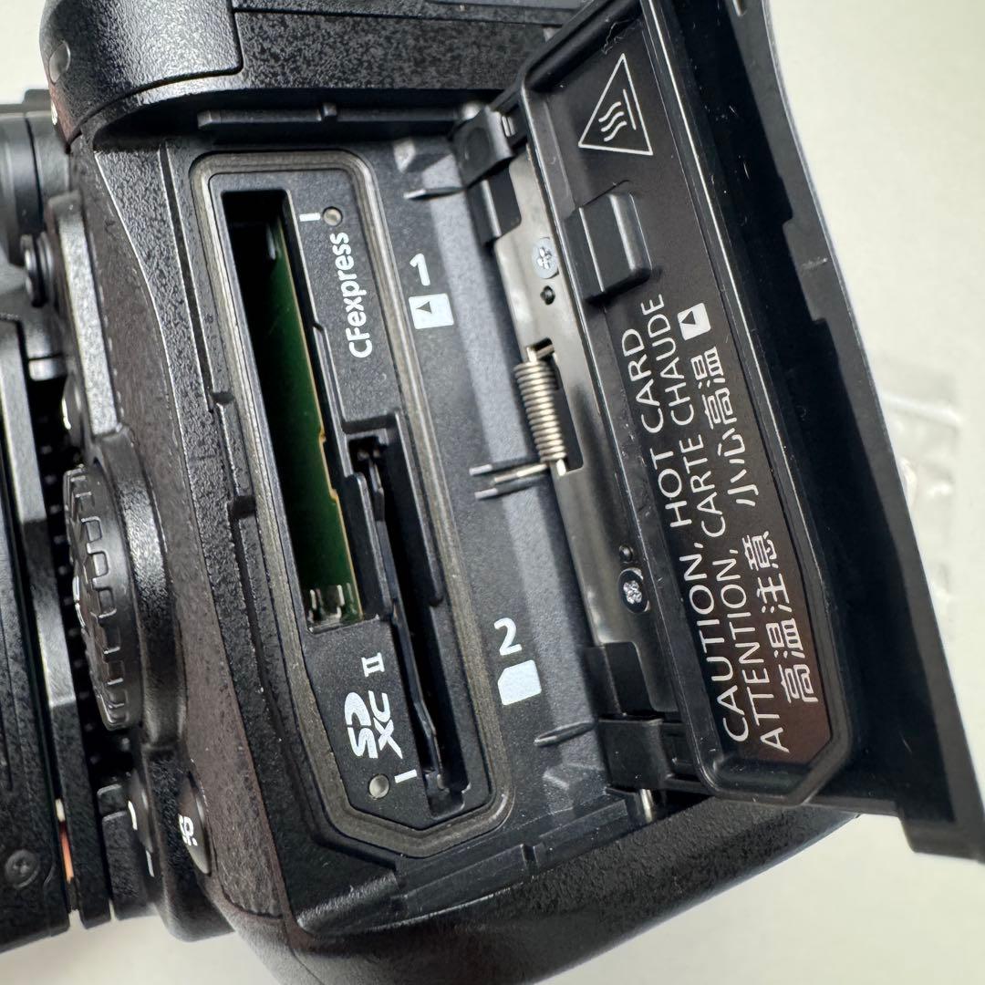 S.K.【美品】LUMIX GH6 カメラ　本体ボディー　おまけ多数