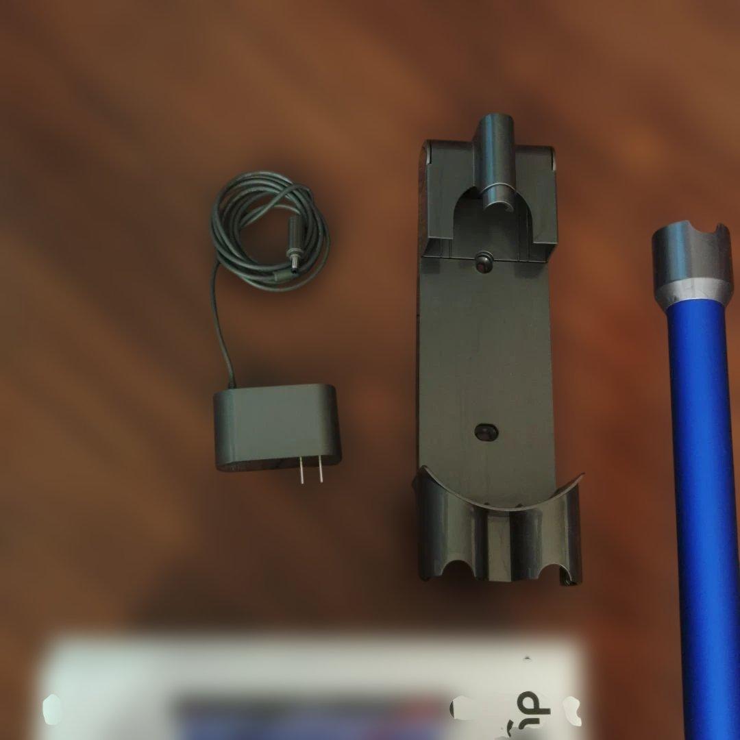 テ*。様 ダイソンV8掃除機