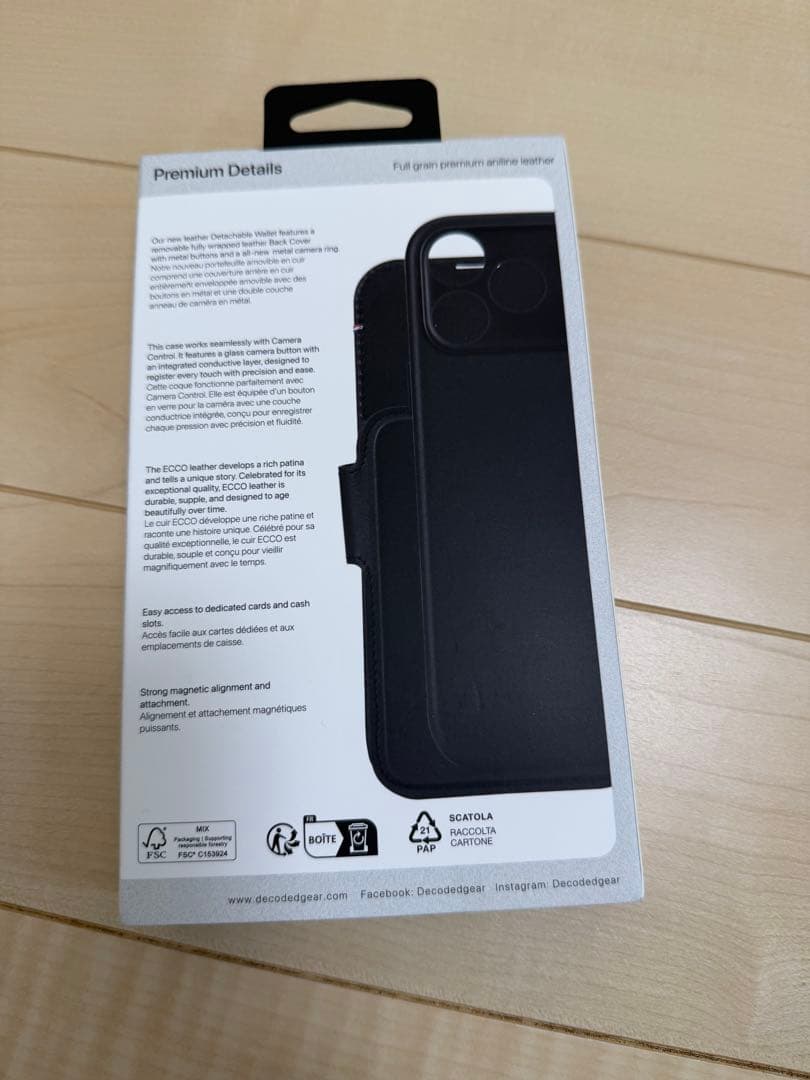 iphone17pro　max DECODED フリップケース 手帳　黒　革