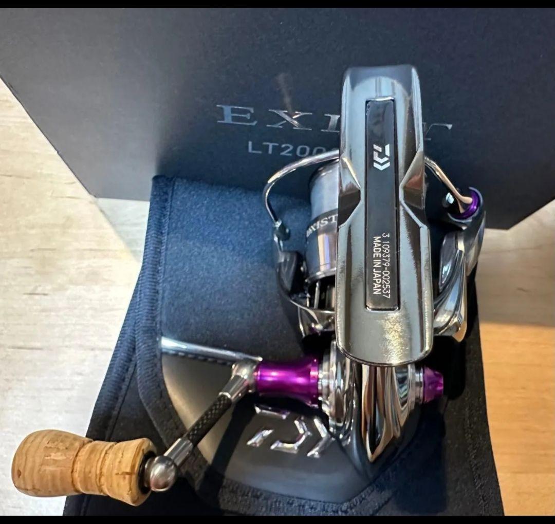 極美品 22イグジスト LT2000S-P レビテーションチューン