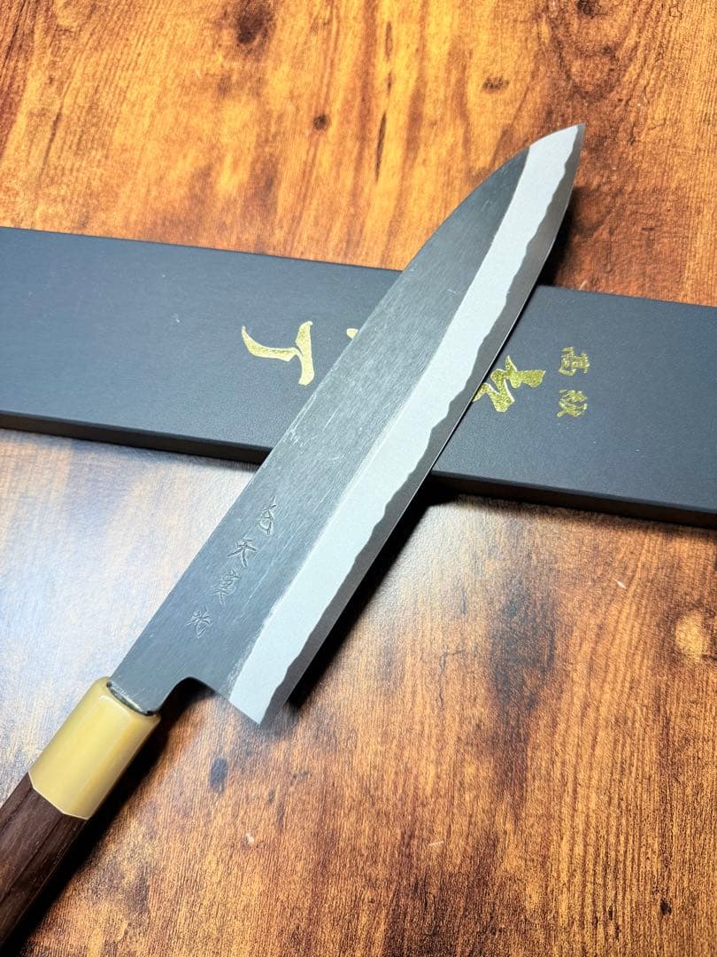 森本光一作　和牛刀 黒打 包丁　8寸　白ニ鋼　紫檀白水牛八角柄