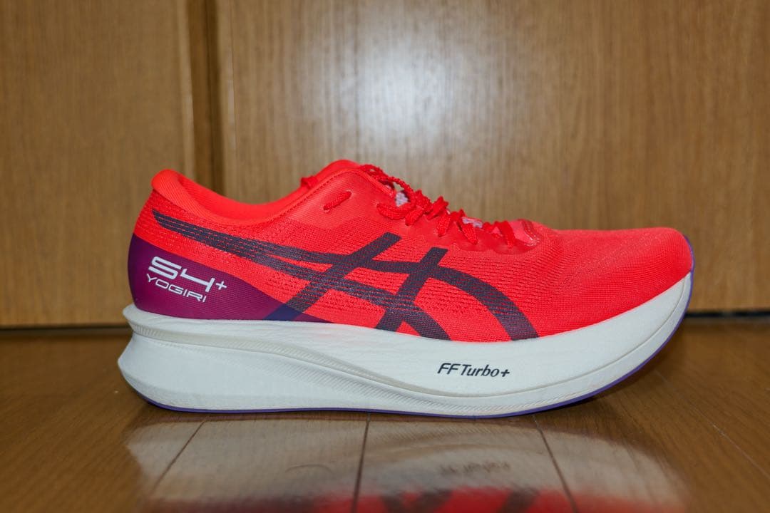 【美品】28cm・asics ランニング s4+ yogiri【値下】