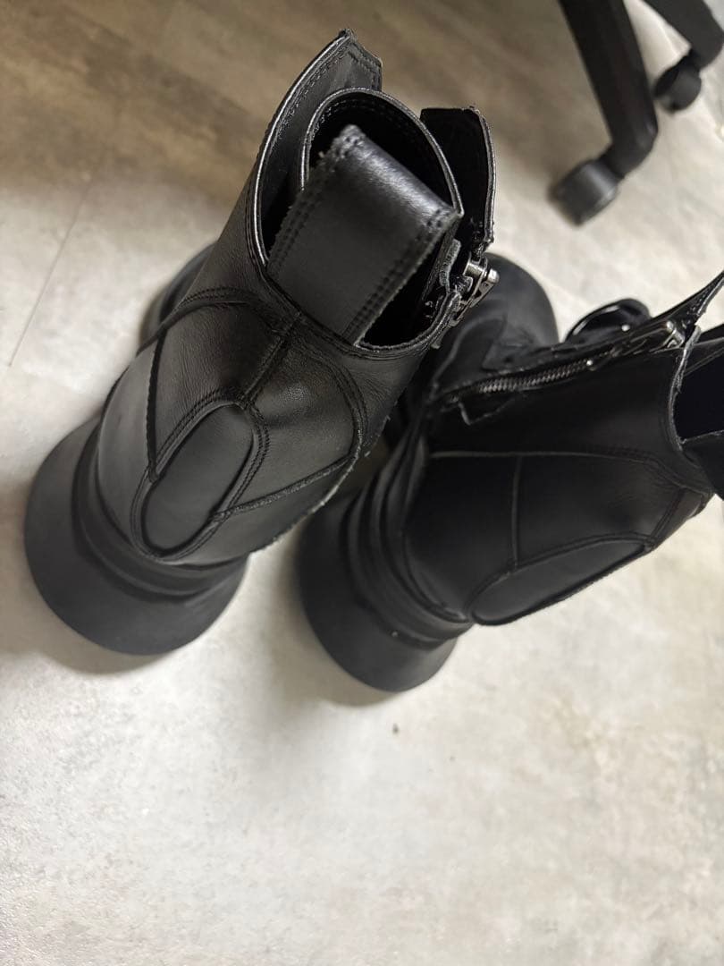 Julius プラットフォームブーツ