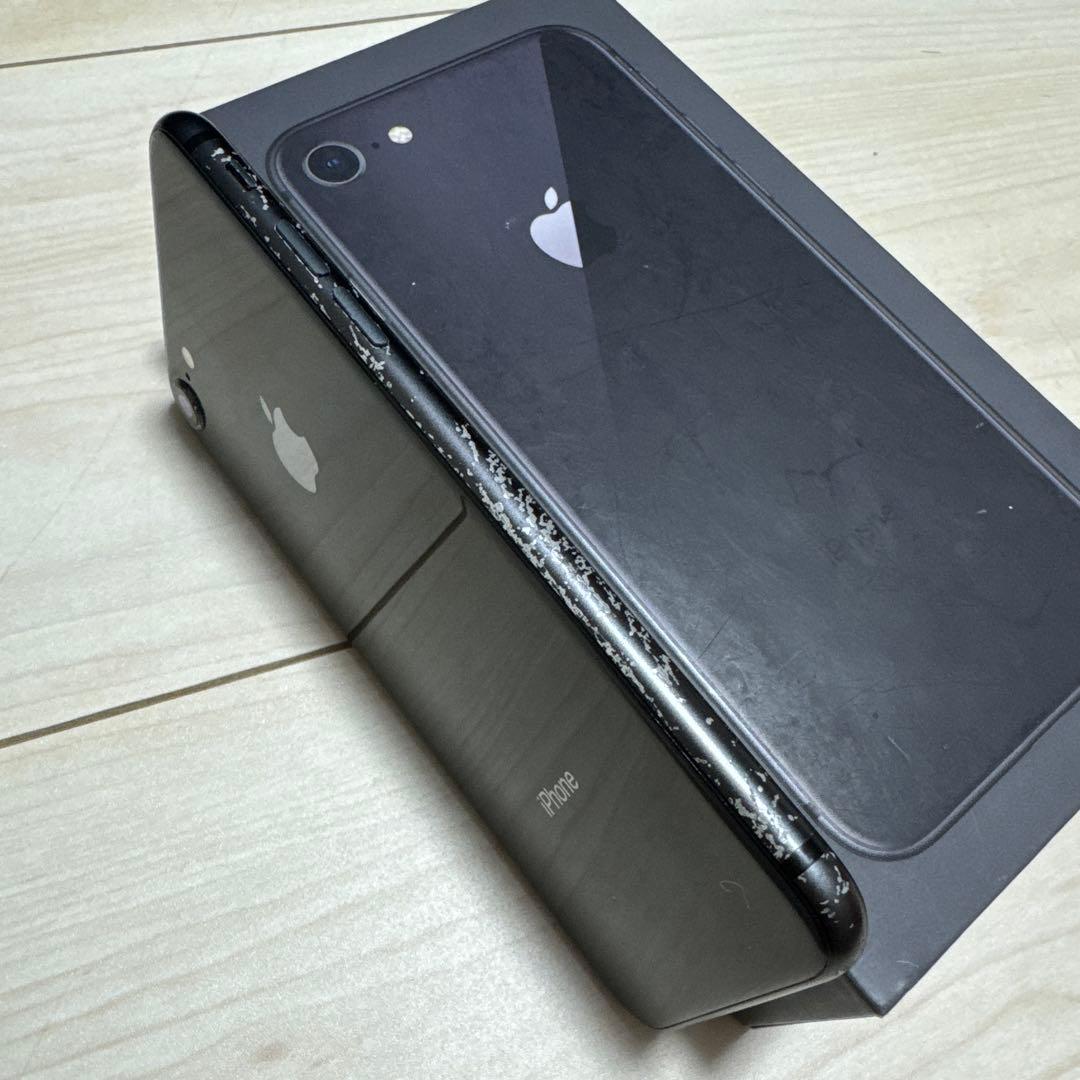 iPhone8 スペースグレイ