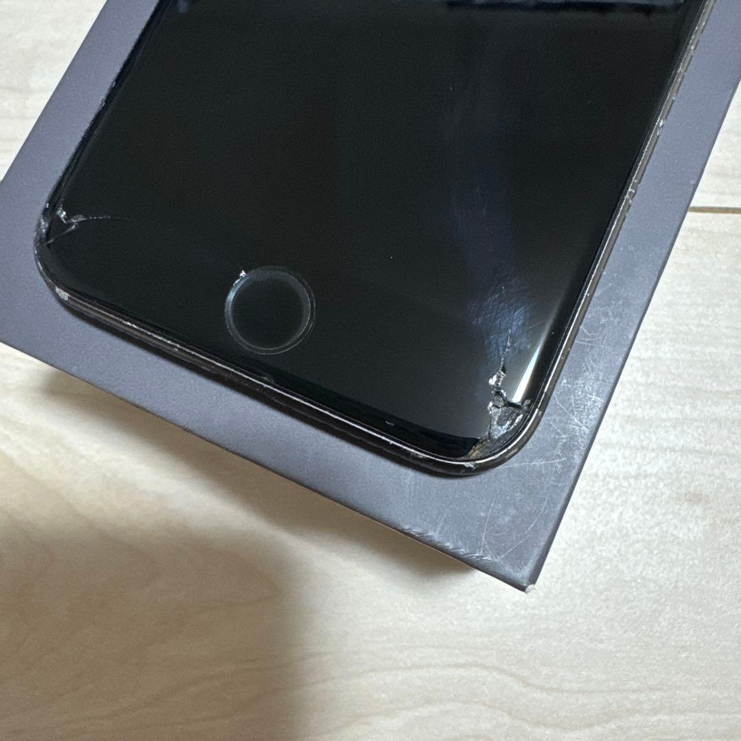 iPhone8 スペースグレイ