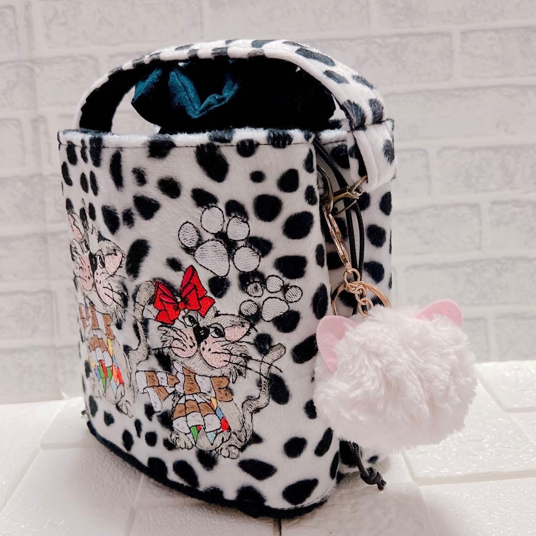 大きめ ポシェット サコッシュ ロラライハリス 刺繍 にゃんこ インド刺繍