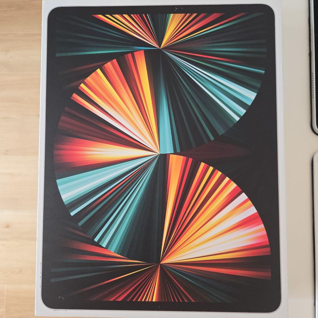 【美品】iPad Pro 12.9 第5世代 128GB+カバーキーボードファン