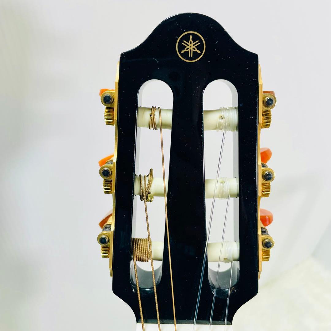 超美品　YAMAHA サイレントギター　SLG110N ブラック　ヤマハ