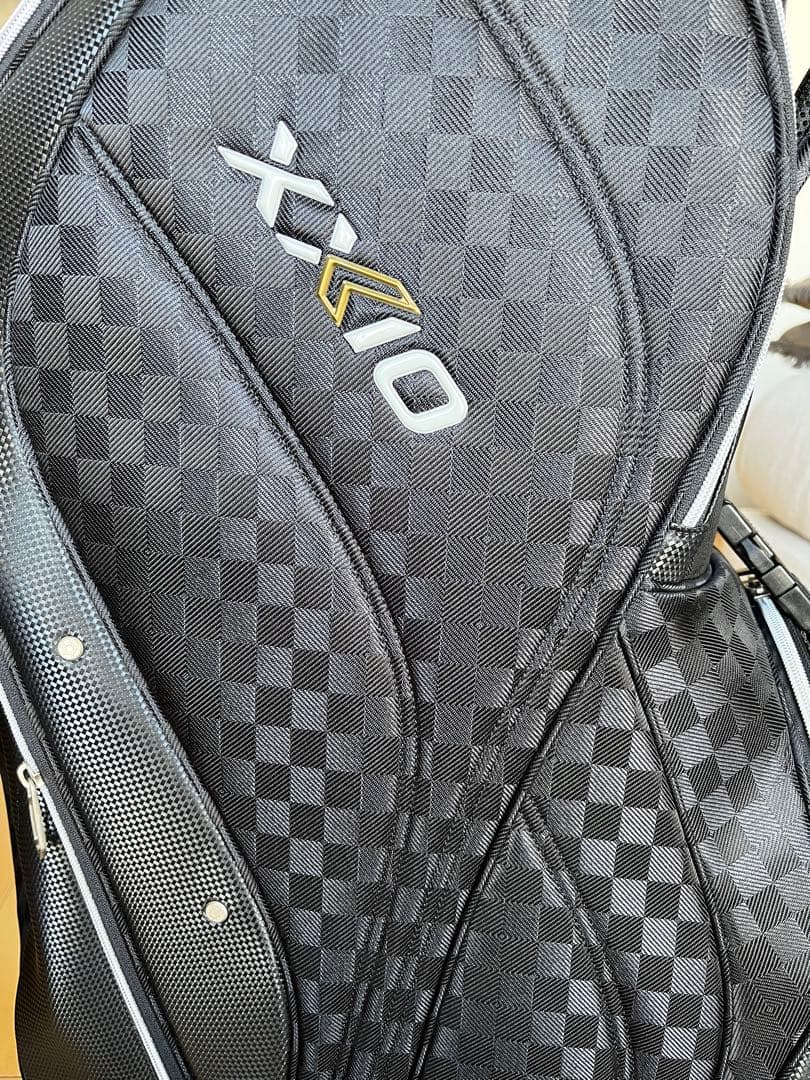 専用　極美品XXIOゼクシオ 軽量キャディバッグ　ブラックチェック　ペットボトル