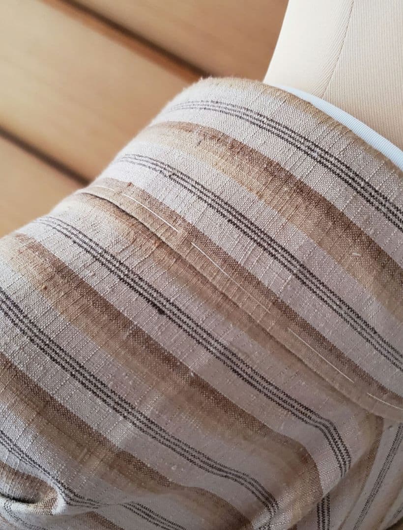 【美品＊未使用】真綿紬　縞　ベージュ　しつけ付き　正絹　スモールサイズ　特価☆