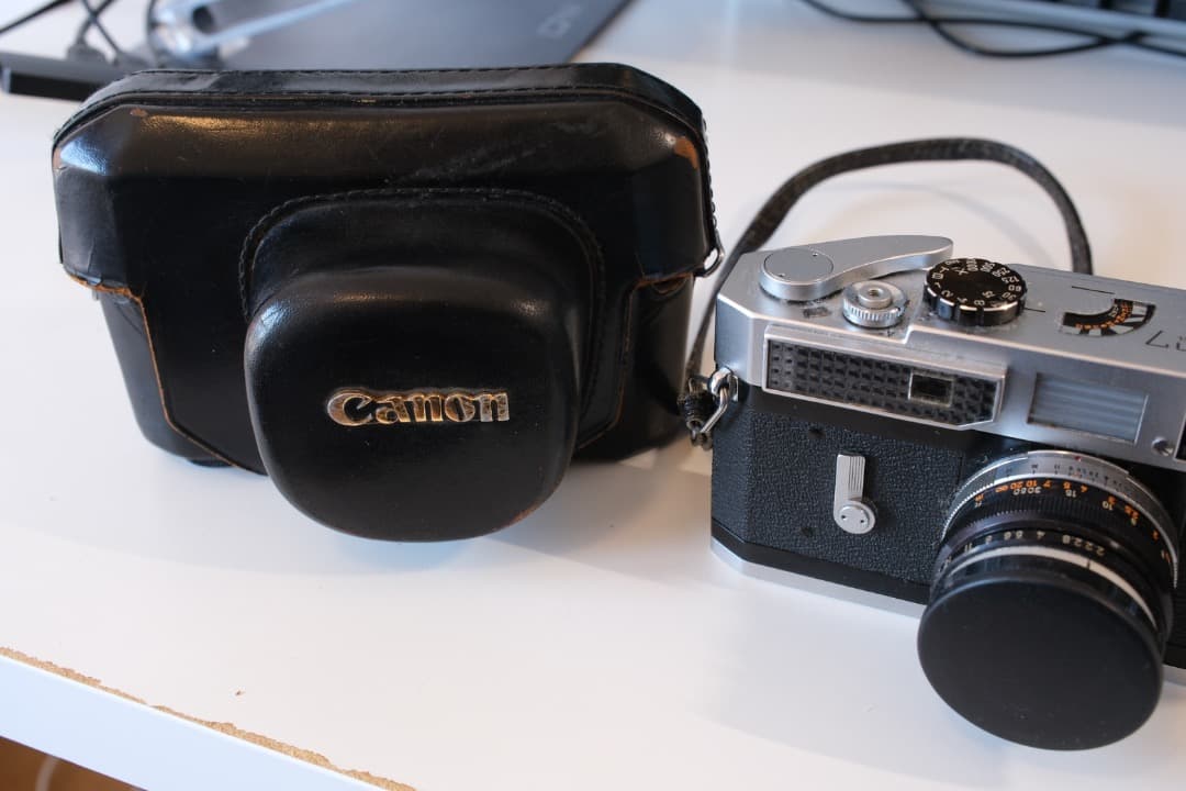 Canon 7 レンジファインダーカメラ（レンズ・純正カバー付き）