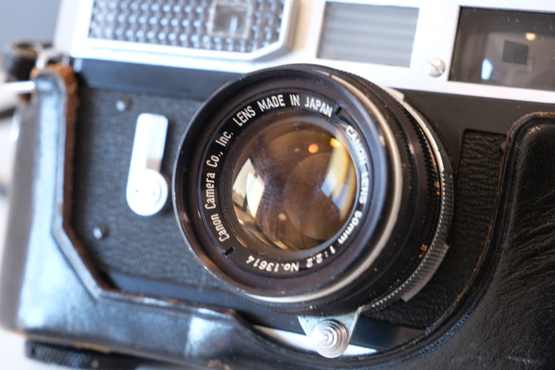 Canon 7 レンジファインダーカメラ（レンズ・純正カバー付き）