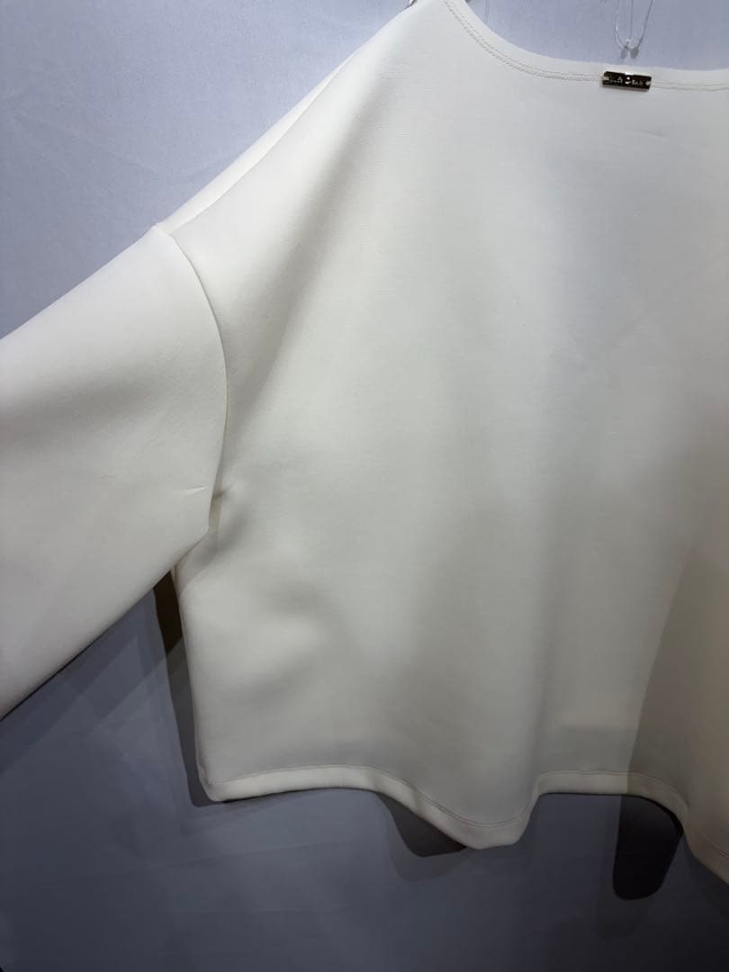 オフホワイトのボンディング