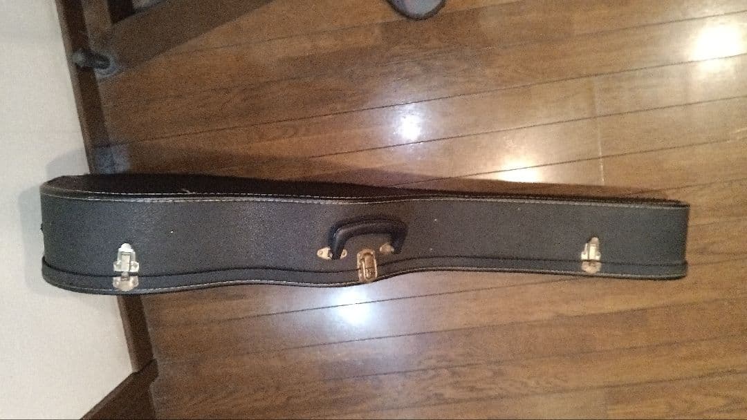 お値下げしました。 カワイ・アコースティックギター F100 ビンテージ激レア物