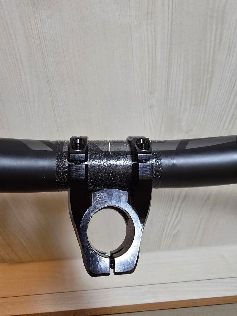 TRUVATIV カーボンライザーバー FUNNステムセット