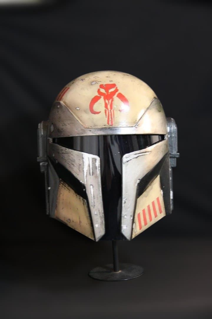 マンダロリアンヘルメット